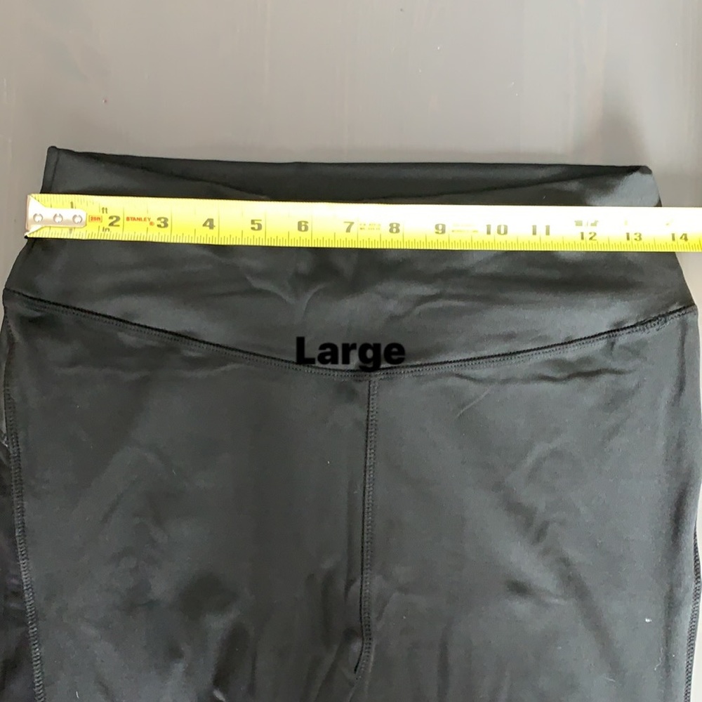 🔥Brand New Sleek BUTT LIFTING Mesh Yoga/Leggings. - Picture 7 of 7